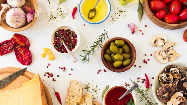 Dieta Mediteraneana 13 Zile: Un Plan Nutrițional pentru Sănătate și Echilibru