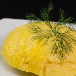 Mămăligă Calorii – Câte Are la 100g, Dacă Îngrașă, Beneficii și Combinații Sănătoase